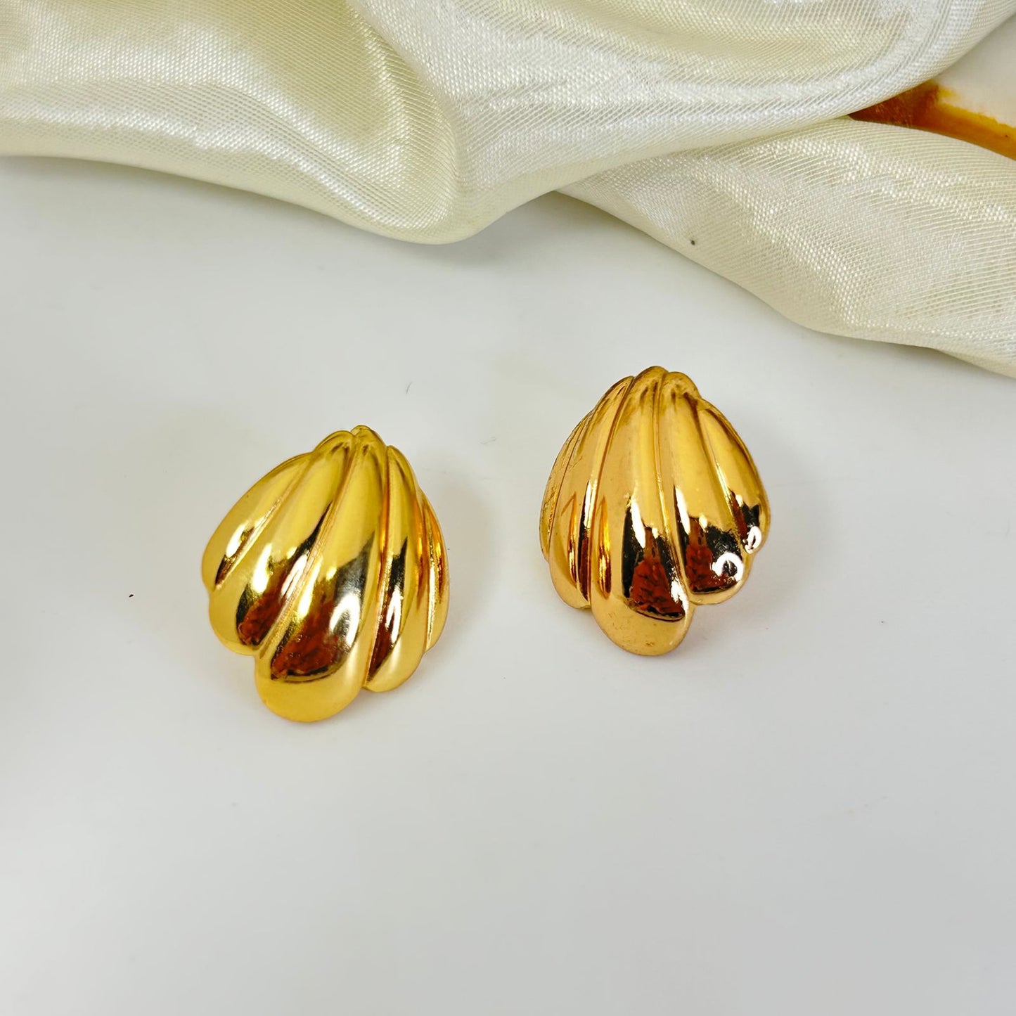 Shell Studs