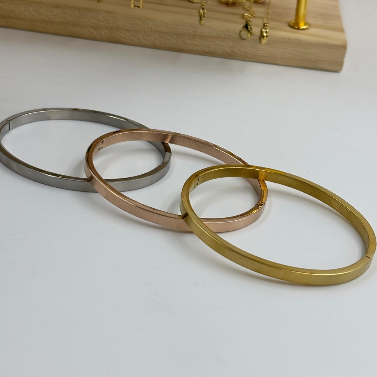 Matte Plain Bracelet