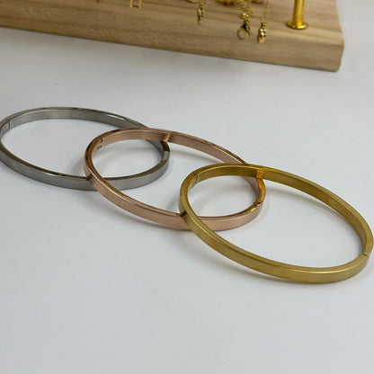Matte Plain Bracelet