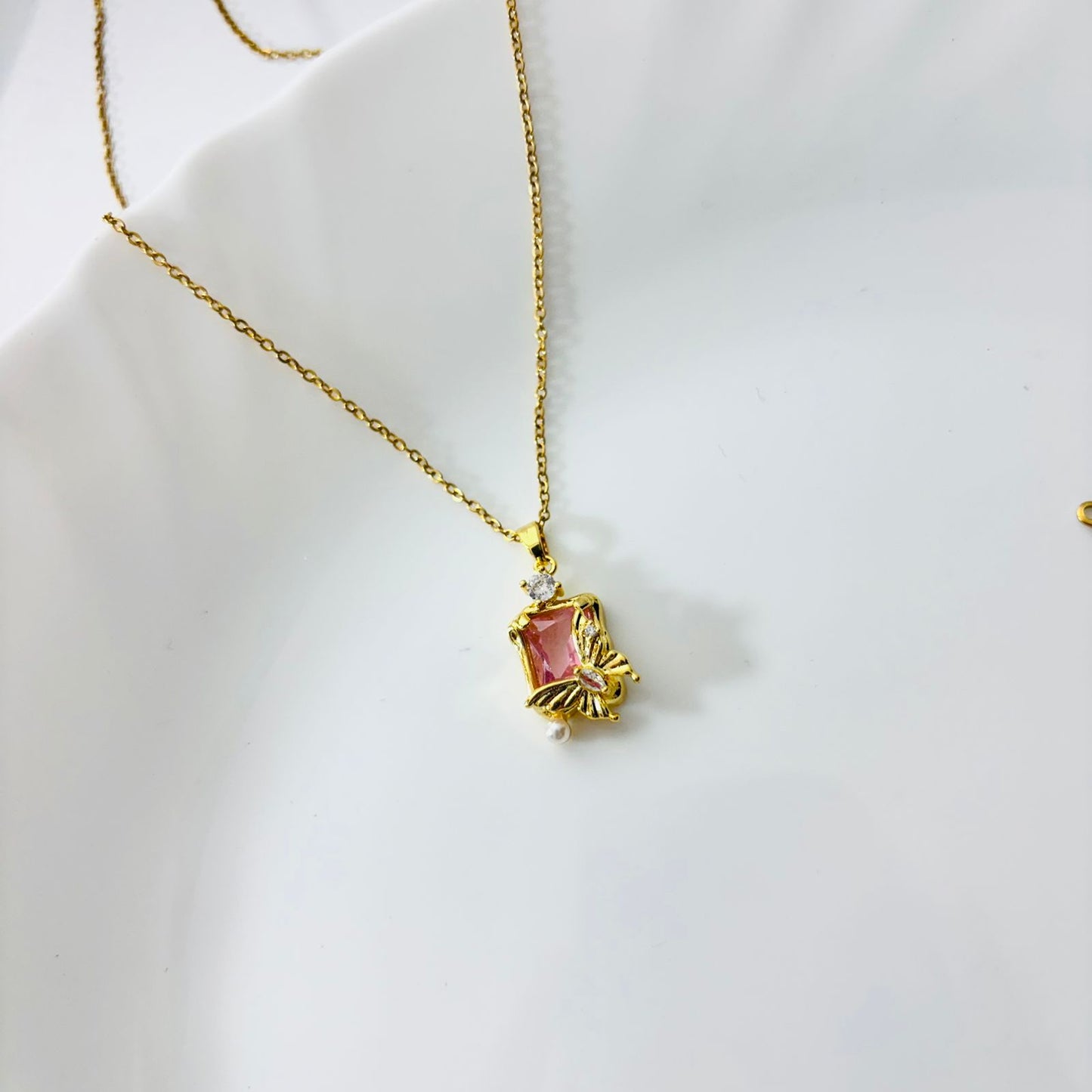 Pink Tropical Solitaire 18K Necklace