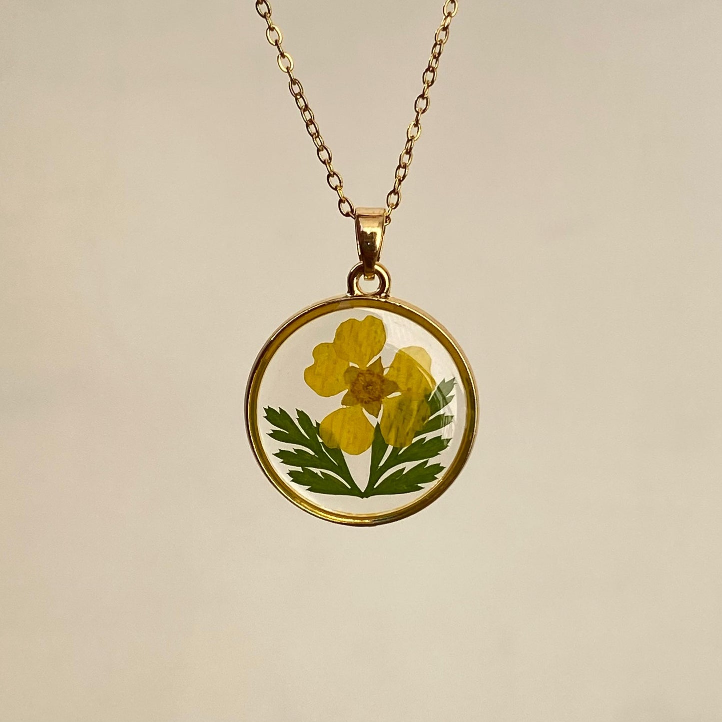 Primrose Resin Necklace