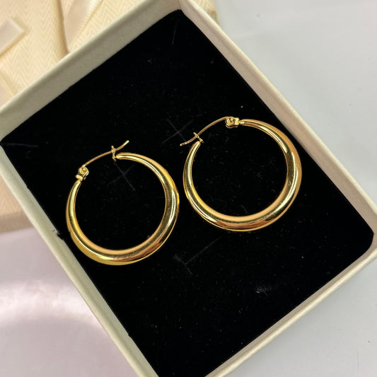 Classic Round Medium Hoops