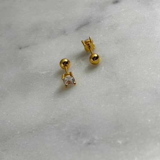Elle Solitaire Flatback Earrings