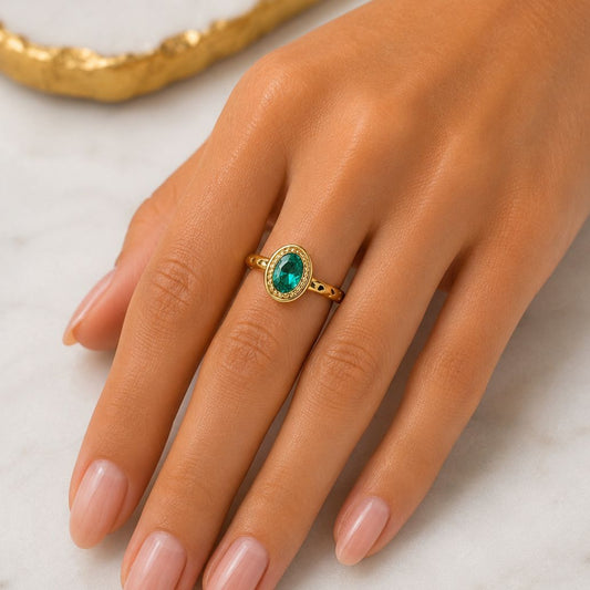 Emerald Elara Ring