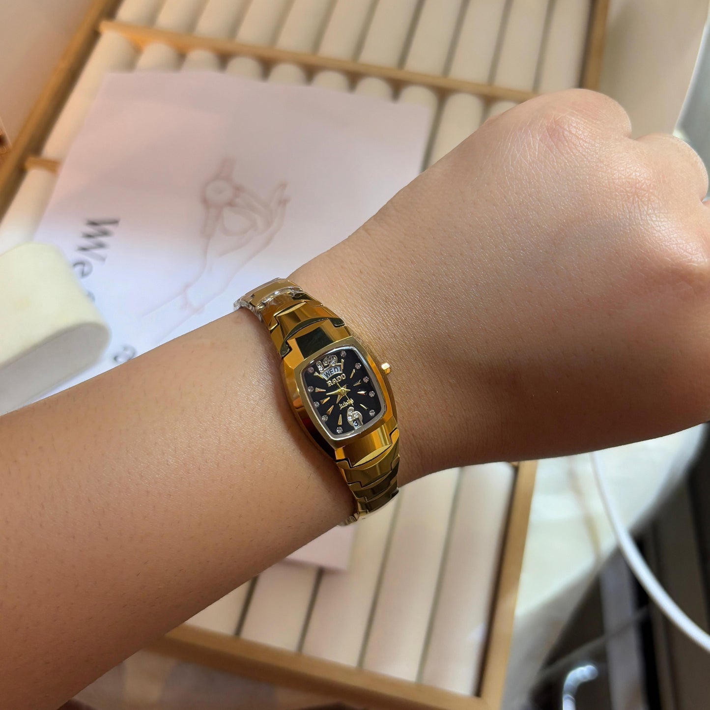 Rado Luxe Minimal Watch  03