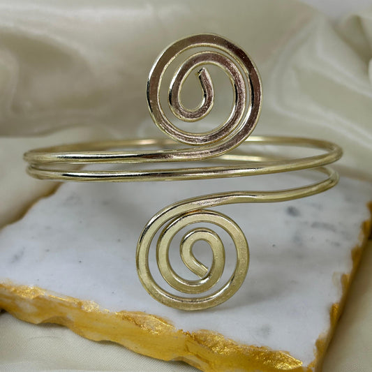 Twirled Armlet