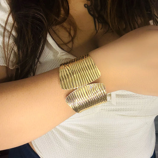 Elyra Chunky Cuff Bracelet