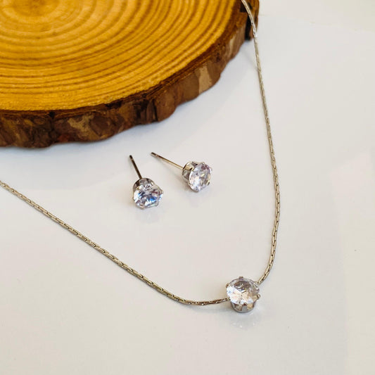 Silver Ellie Solitaire Set