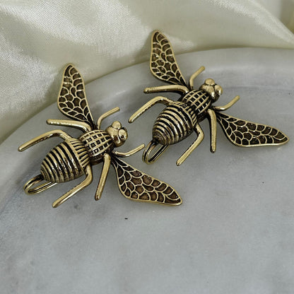 Honey Bee Earcuff