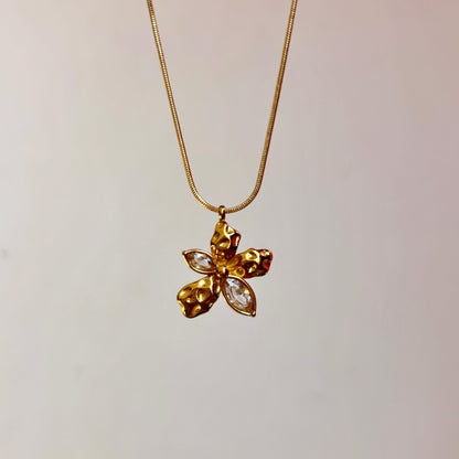 Daffodil Necklace