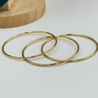 Classic Minimal Bangle  (Size-2.4)