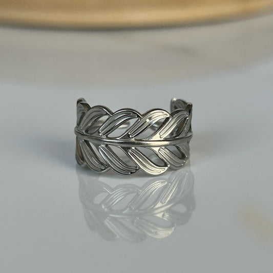 Waving Ring