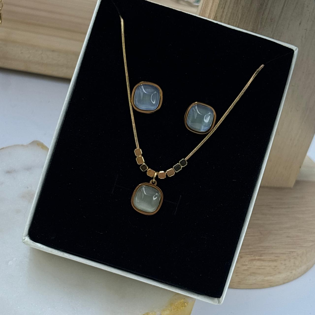 Grey Elegance Jewellery Set