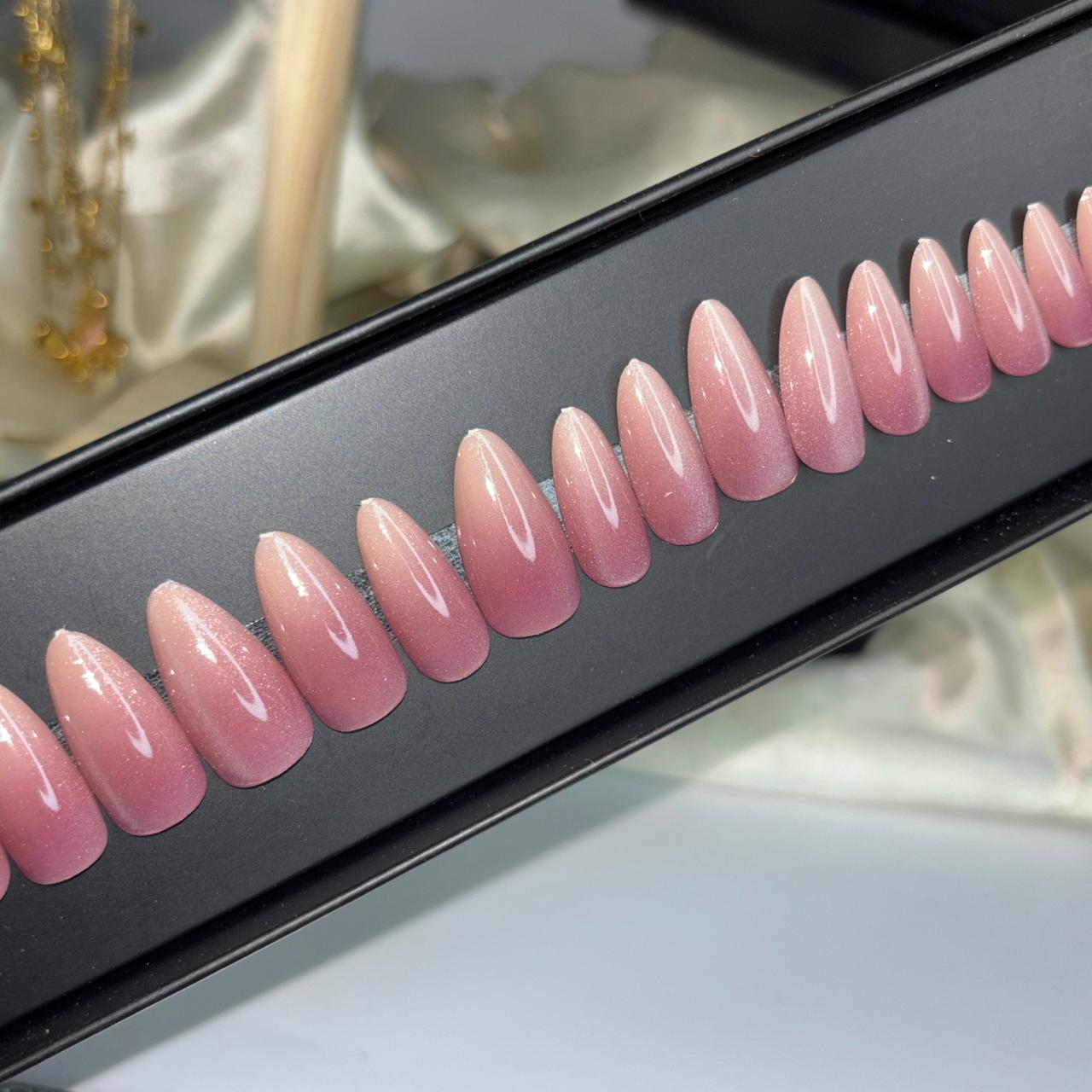 Ombré Cat Eye Nails 08