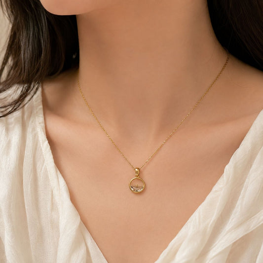 Dainty Luna Necklace ( Gold )
