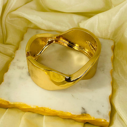 Twisted Chunky Cuff Bracelet