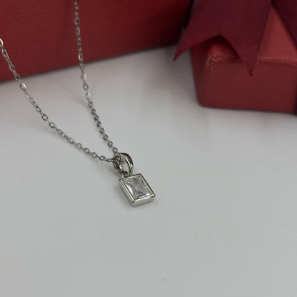 Dainty Octo Necklace ( Silver)