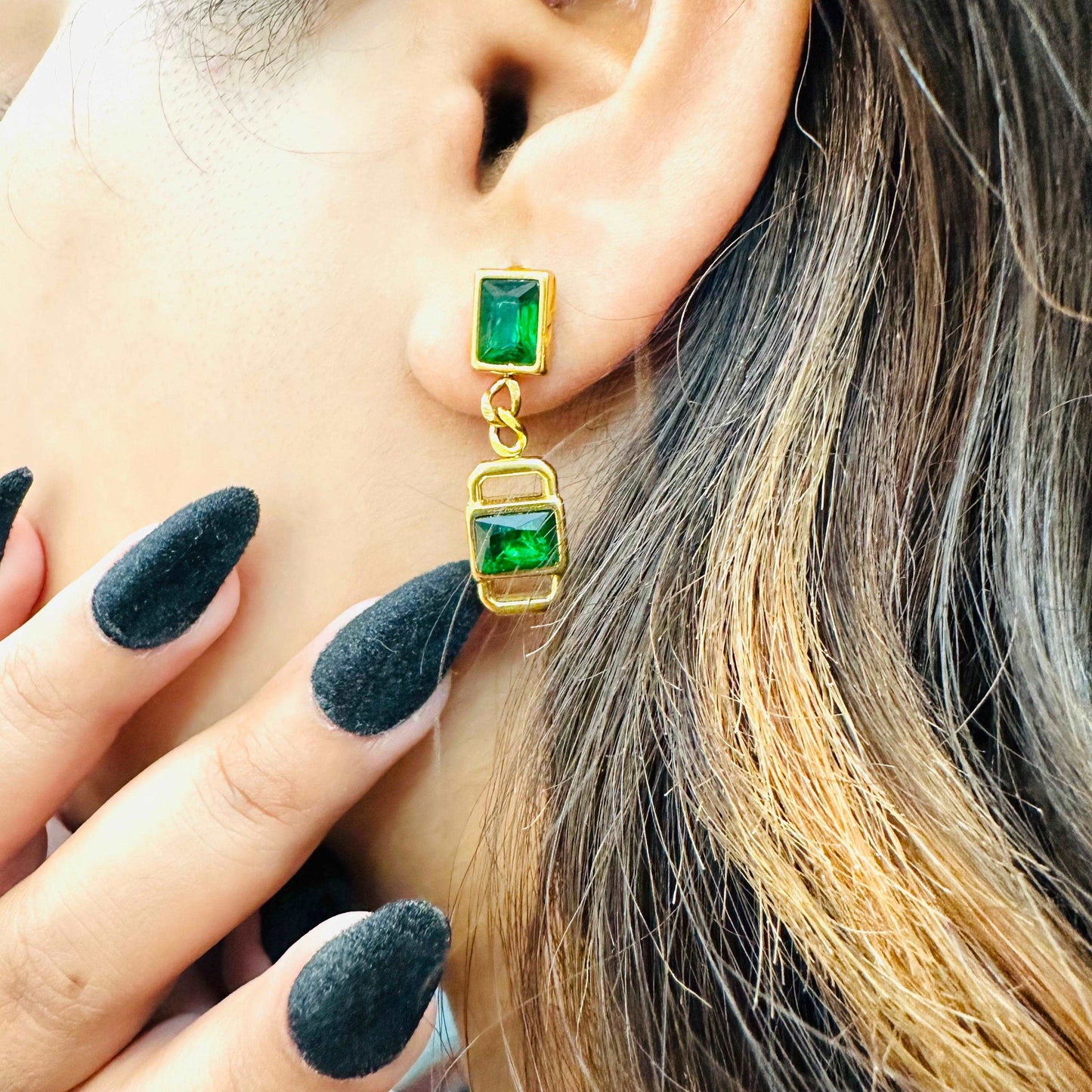 Emerald Lusture 18K earrings