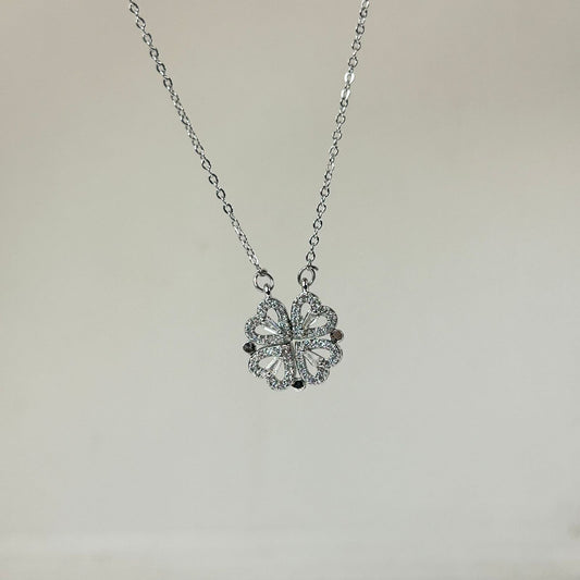 Magnetic Heart Necklace ( Silver)