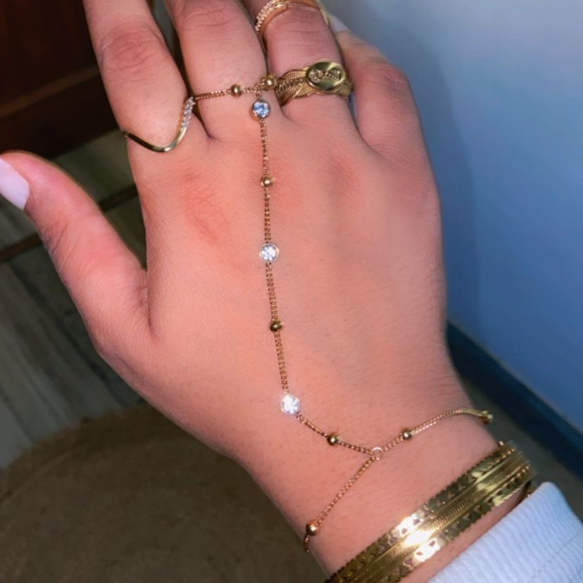 Nora Hand Chain
