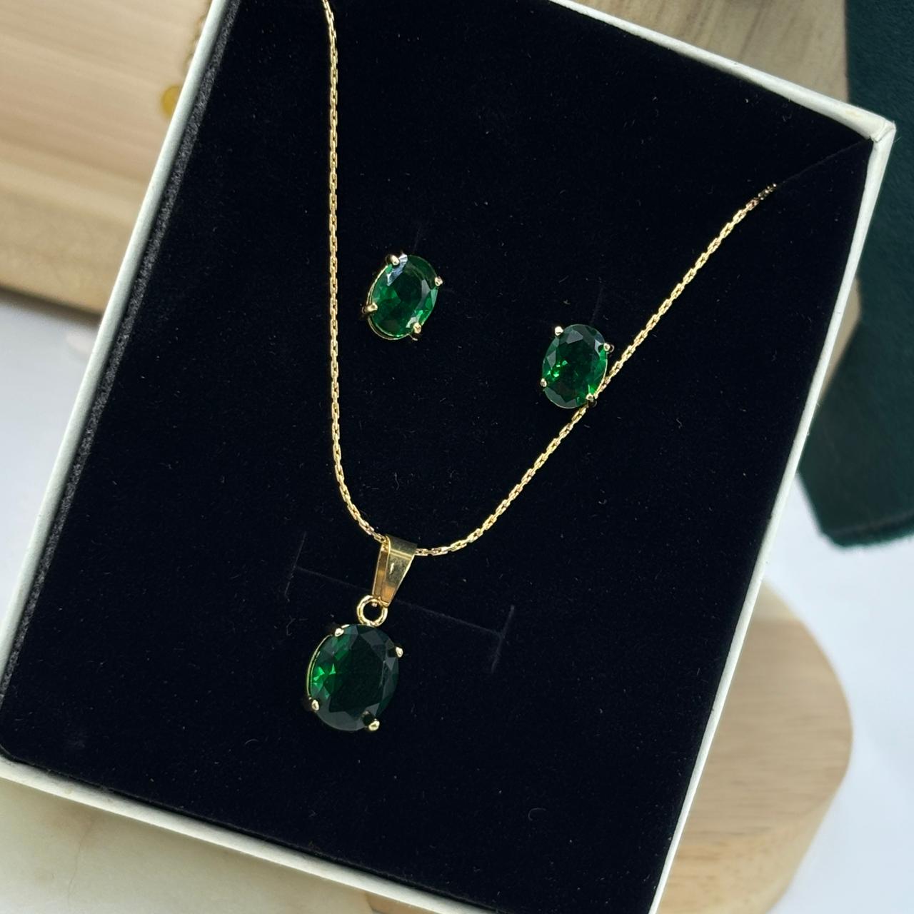 Mystic Solitaire Jewellery Set ( Emerald )