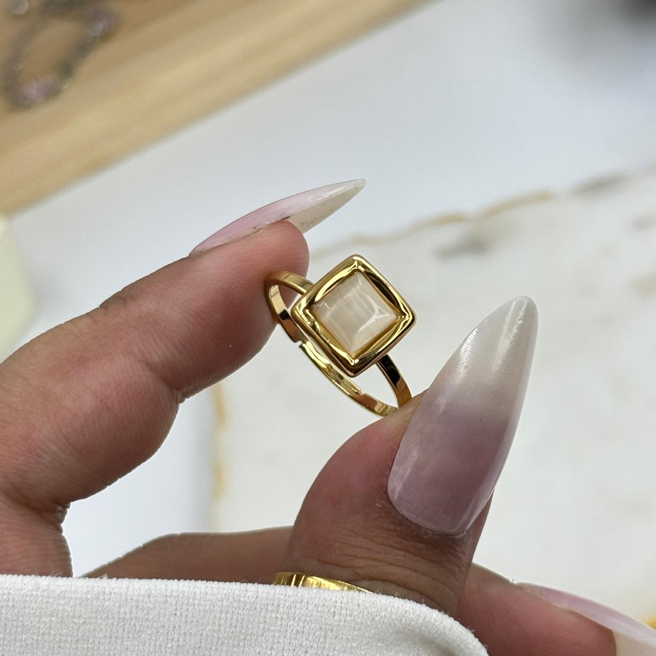 Softlight Square Ring