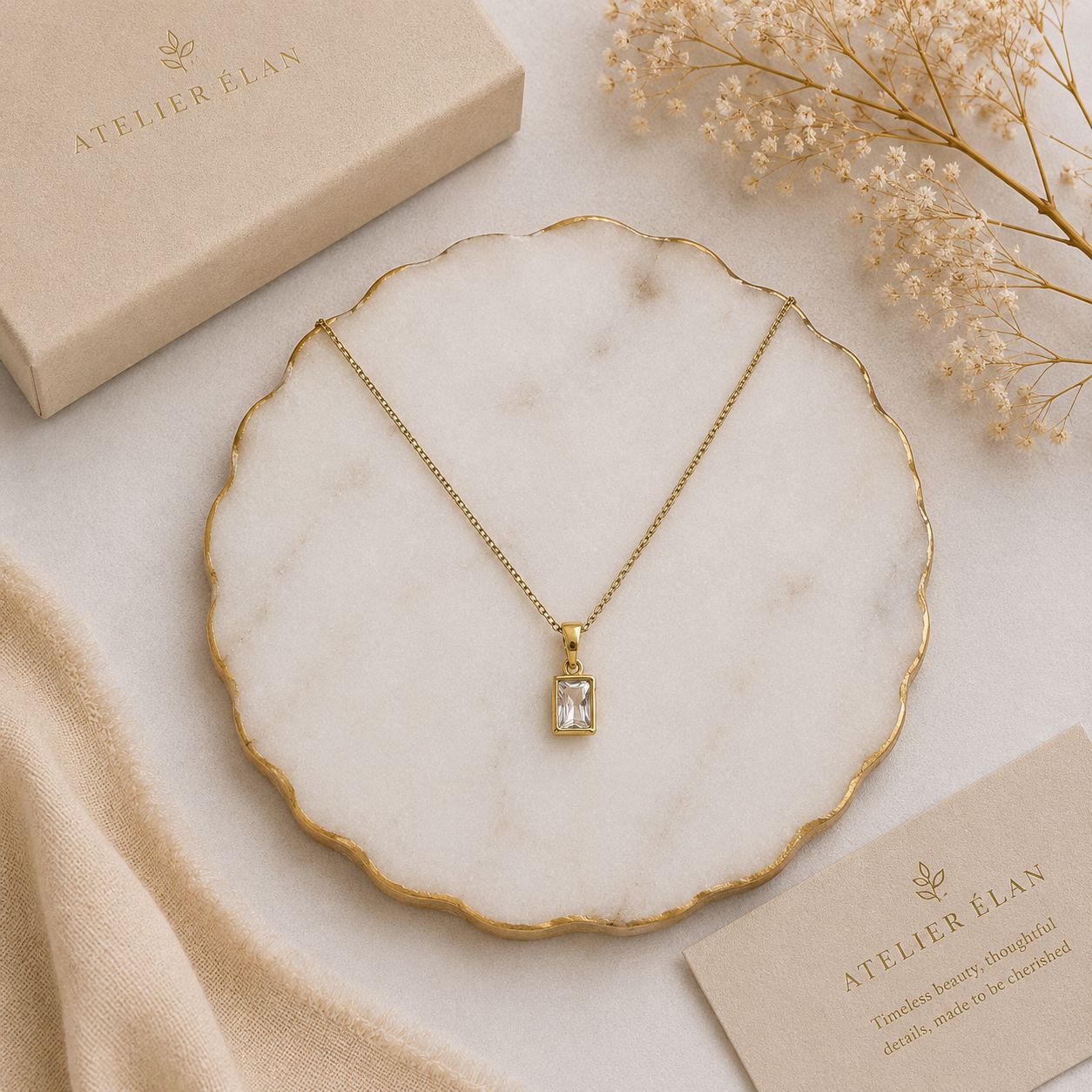 Dainty Octo Necklace ( Gold )