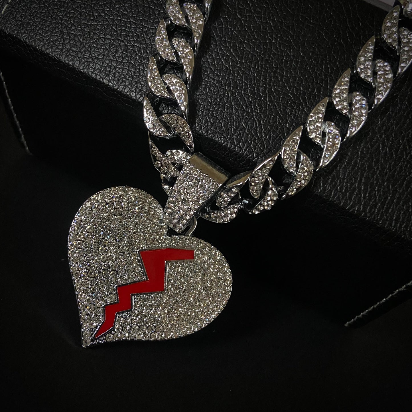 Heartbreak ICED Out Neckchain