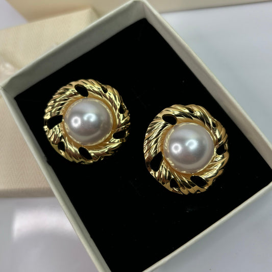 Glam Pearl Earrings