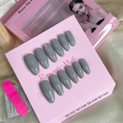 Cat Eye Nails 28
