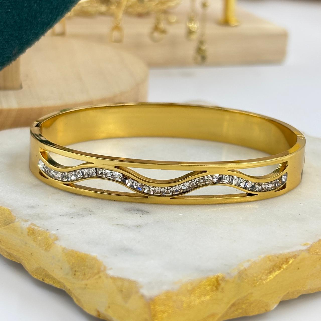 Rouge Wave Bracelet