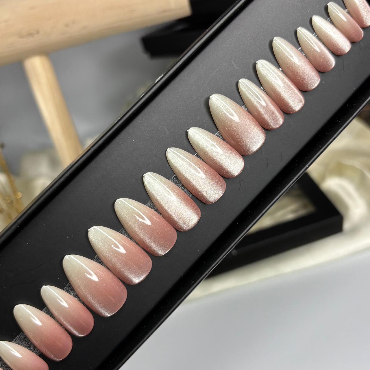 Ombré Cat Eye Nails 07