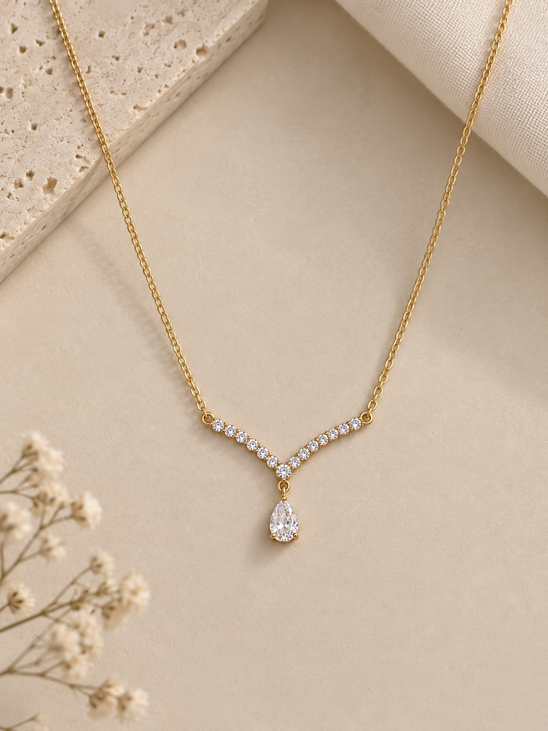 Velora Demi-Fine Necklace (Gold)