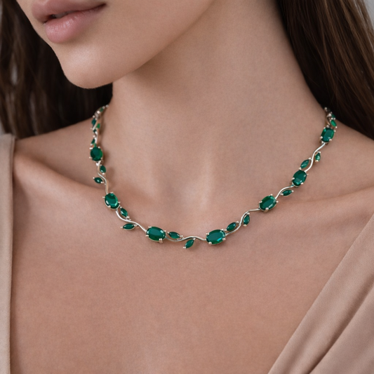 Emerald Cinderella Necklace (Silver)
