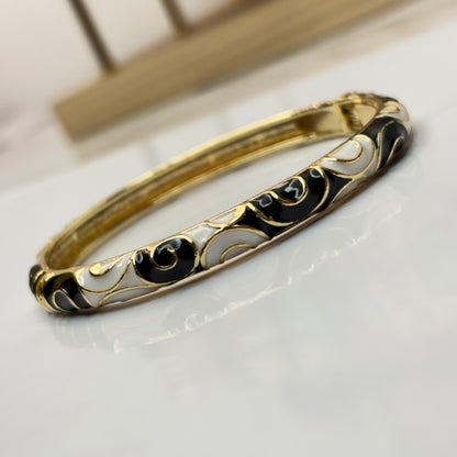 Vintage White Enamel Bangle