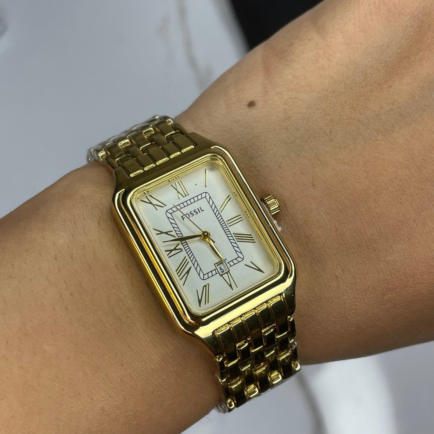 Vintage Fossil Watch (Gold White Dial)