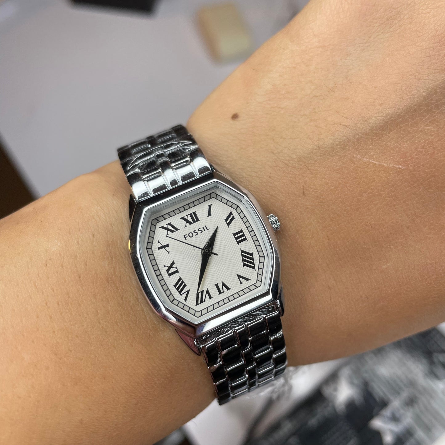 Vintage Fossil Watch (Silver with White Dial)