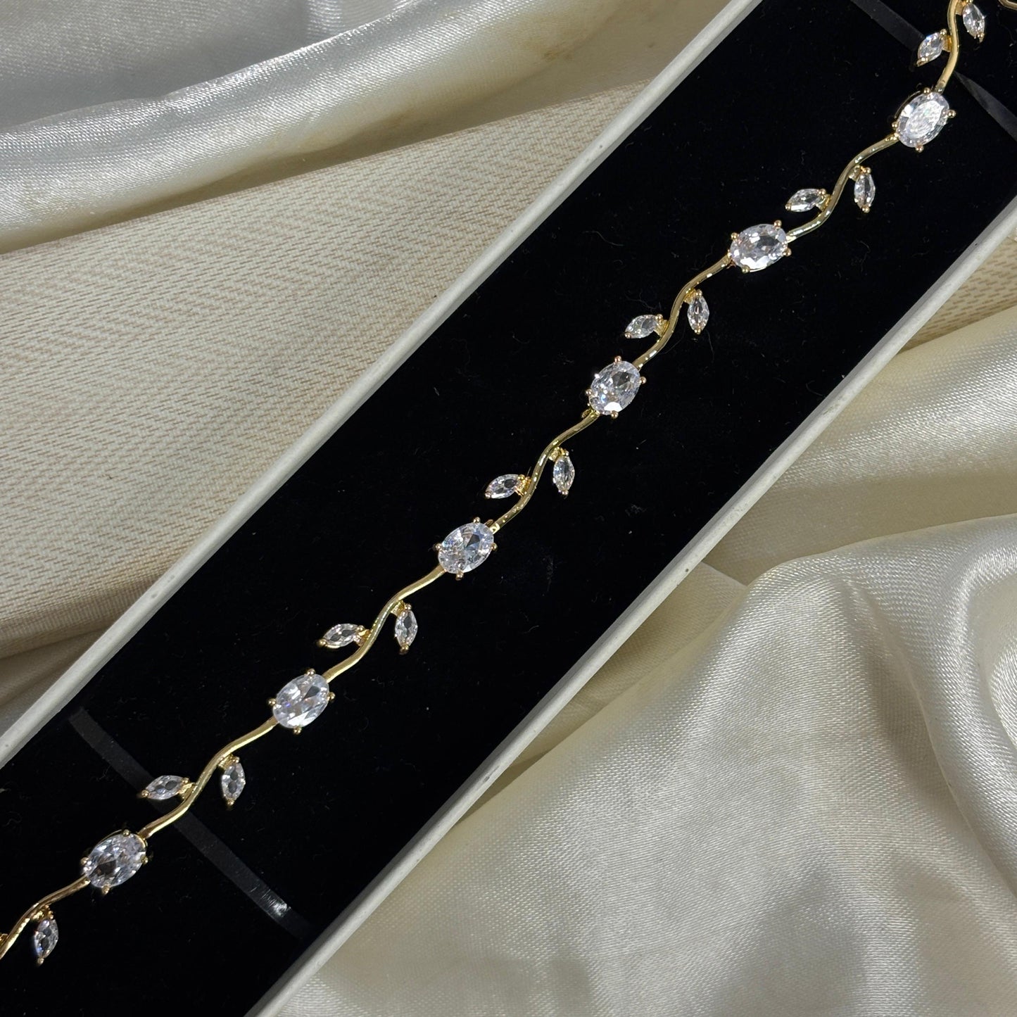 White Cinderella Bracelet