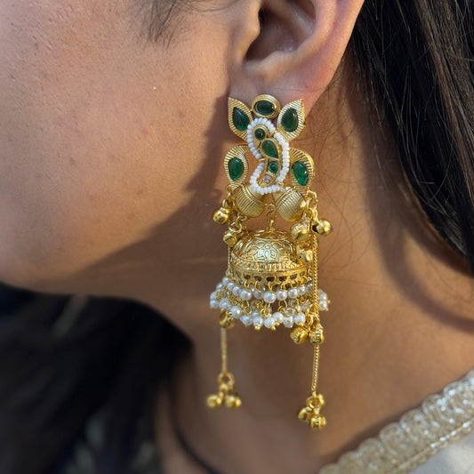 Pachi Kundan Earrings (Green)