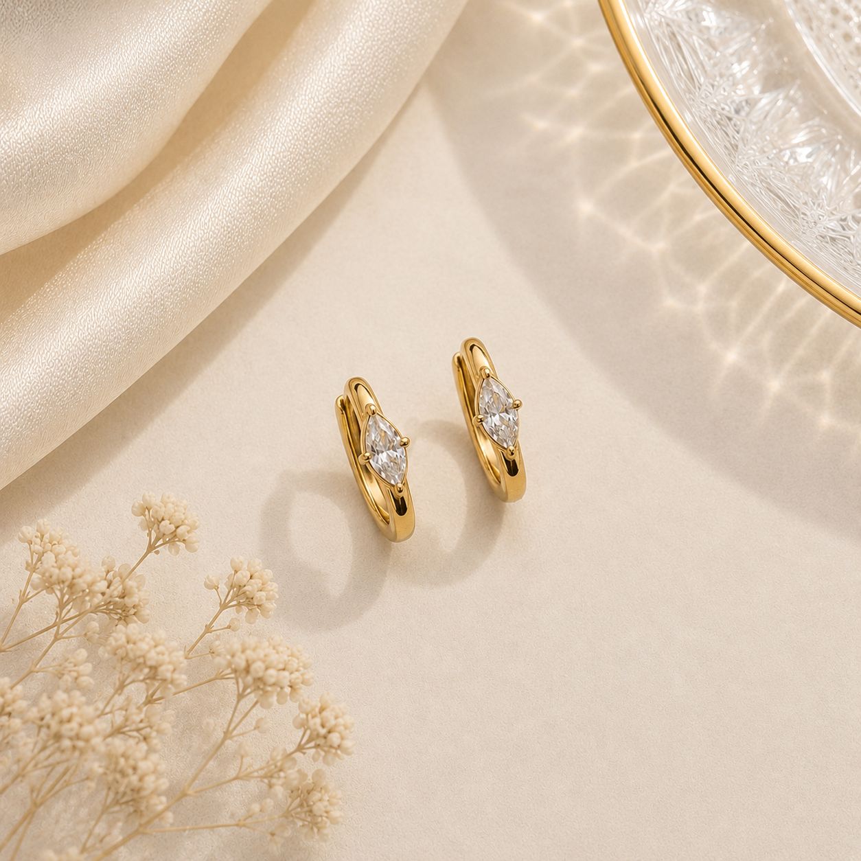 Auri Mini Hoop Earrings
