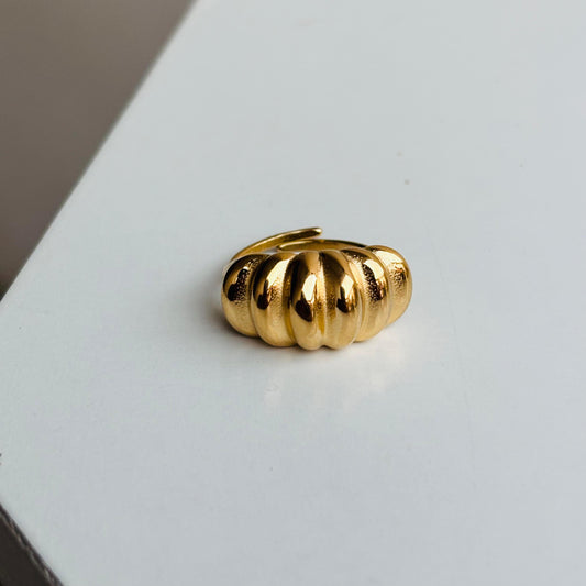 Croissant Dream Ring