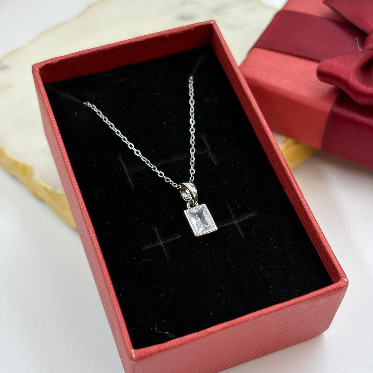 Dainty Octo Necklace ( Silver)