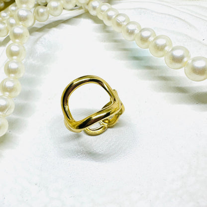 Tia 18k Ring