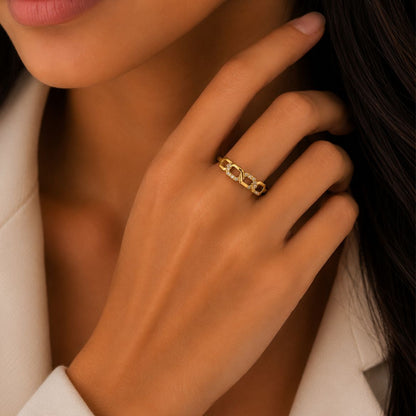 Everlink Gold Ring
