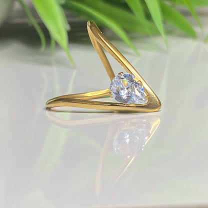 V Vanki Solitaire Ring