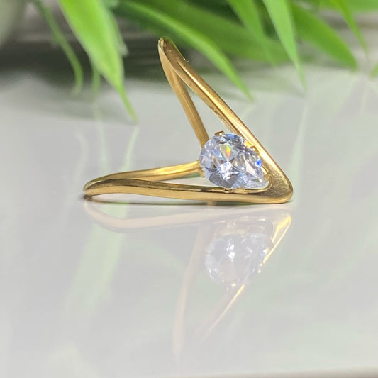 V Vanki Solitaire Ring