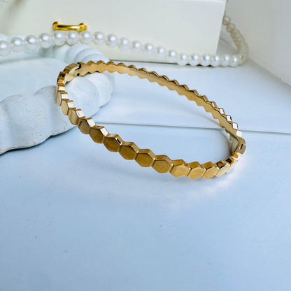 Honeycomb 18K Bracelet