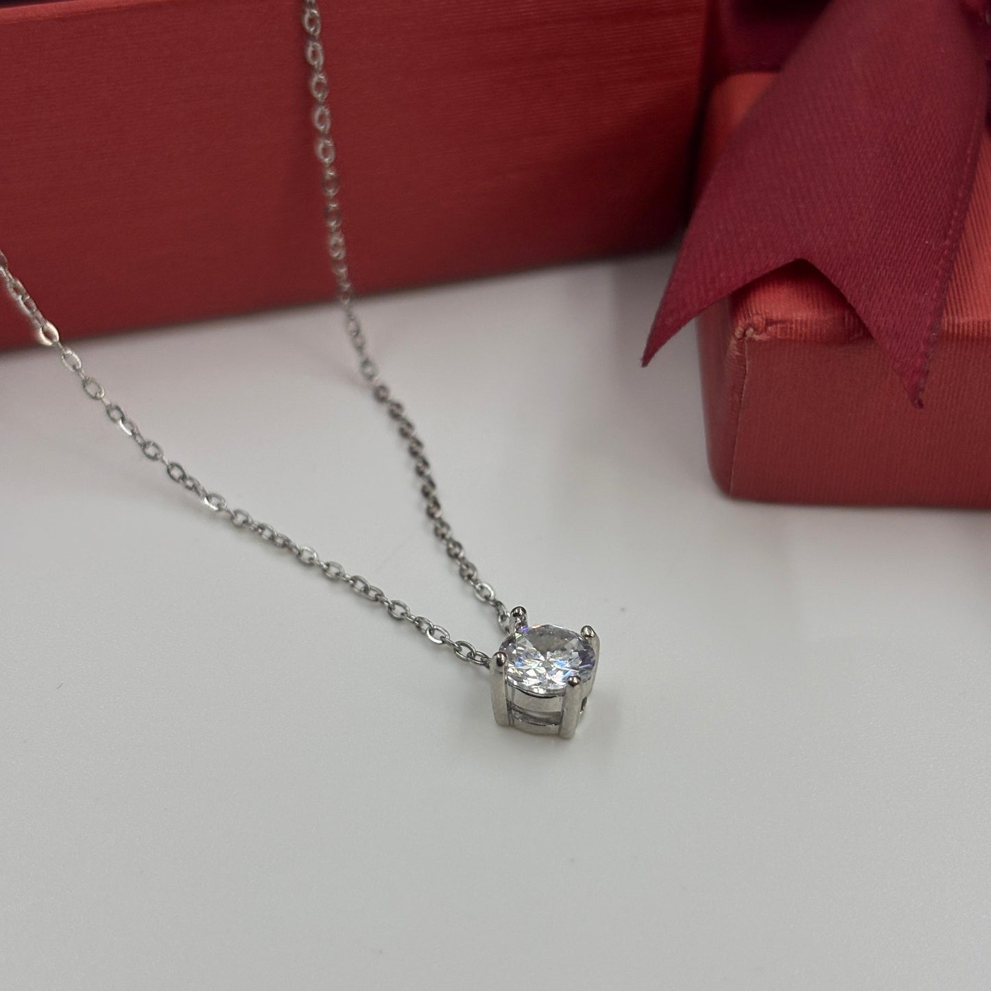 Dainty Alexa Necklace ( Silver)