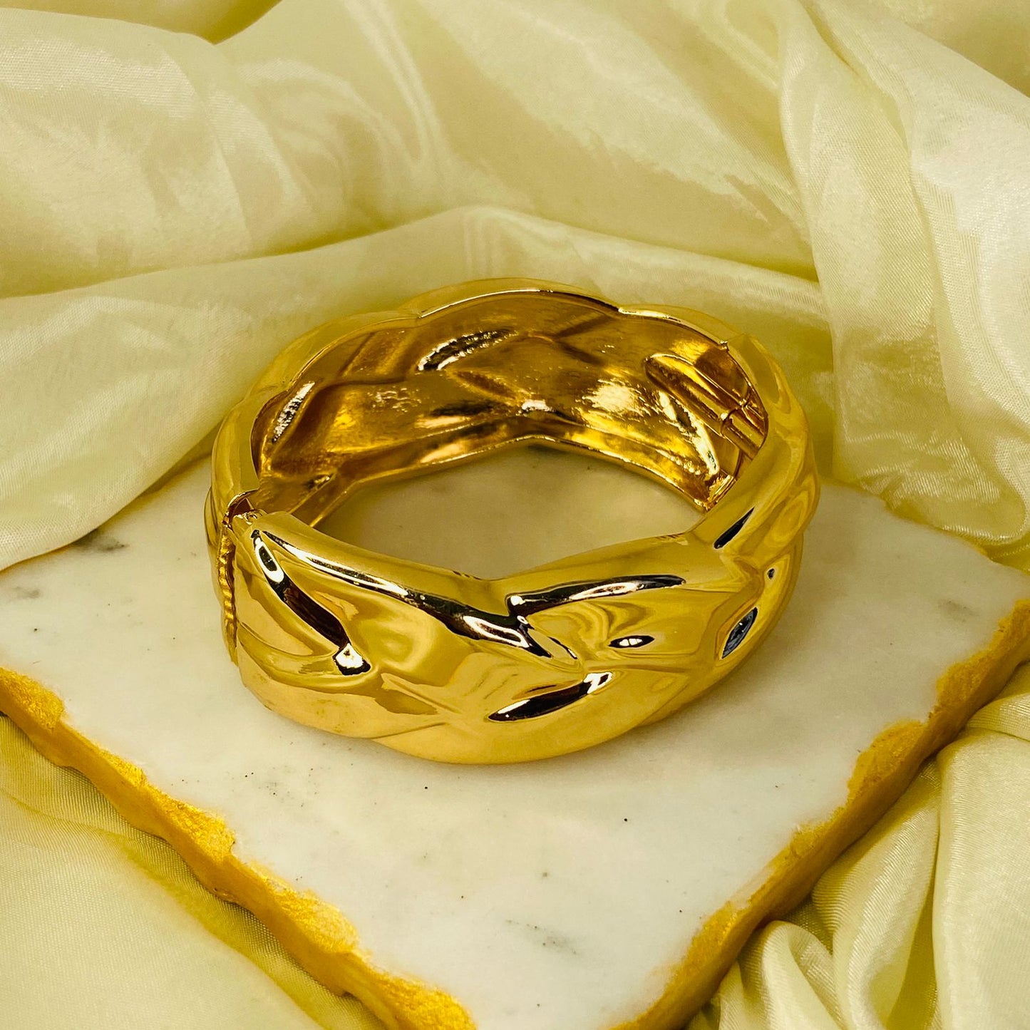 Maelira Chunky Cuff Bracelet