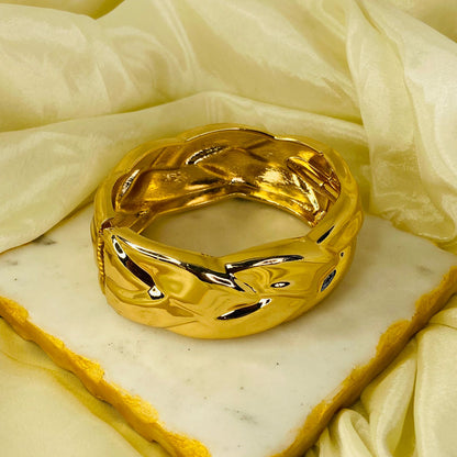 Maelira Chunky Cuff Bracelet
